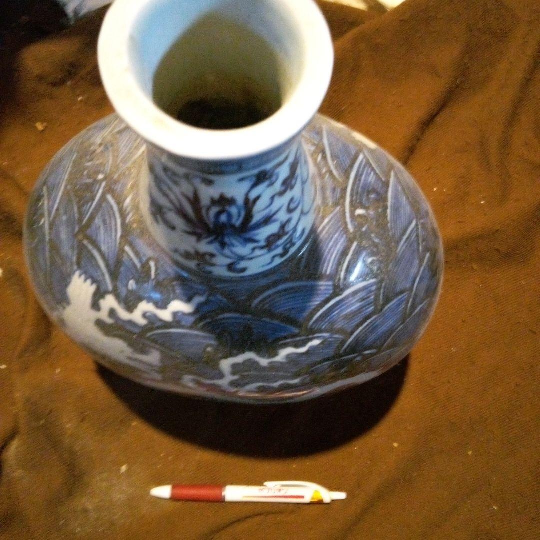 中国陶磁器　明　青白磁 龍模様 陶器の壺