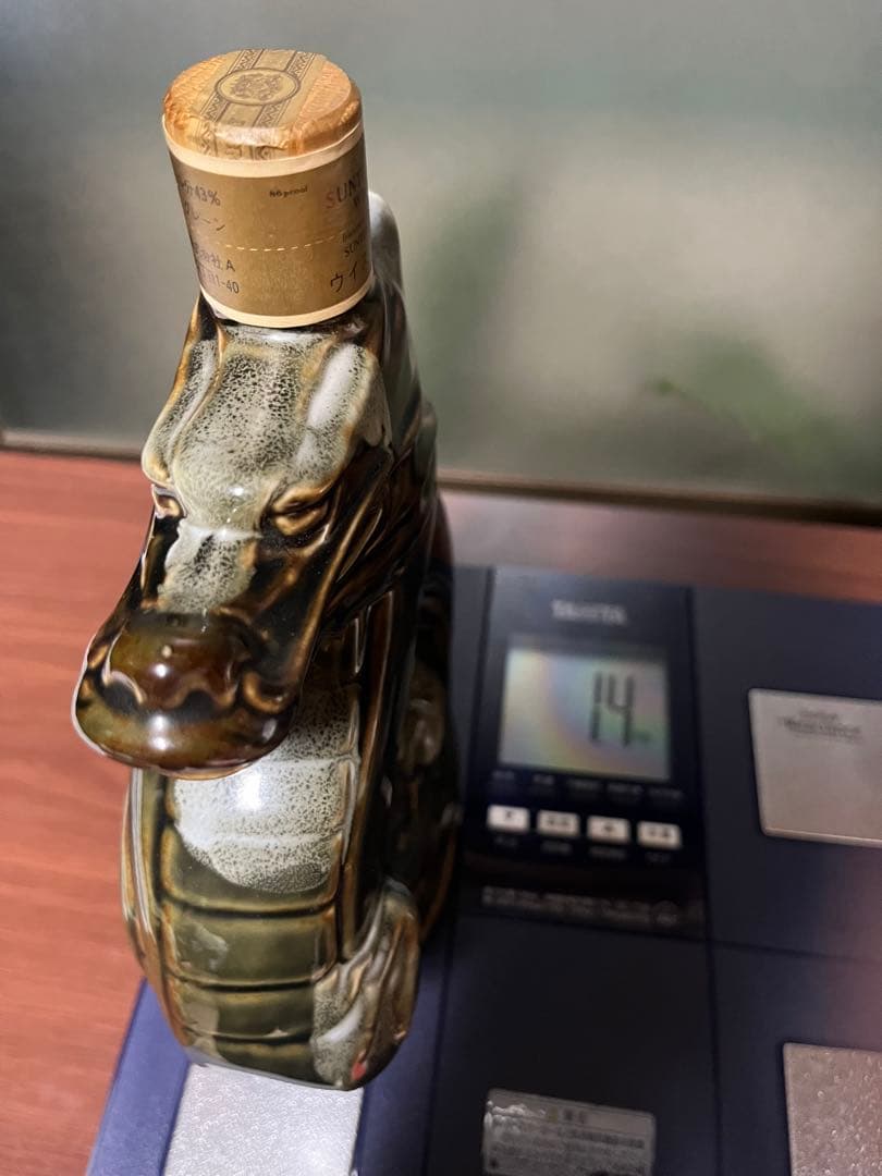 未開栓 特級 Suntory サントリー オールドウィスキー 干支ボトル 辰 龍