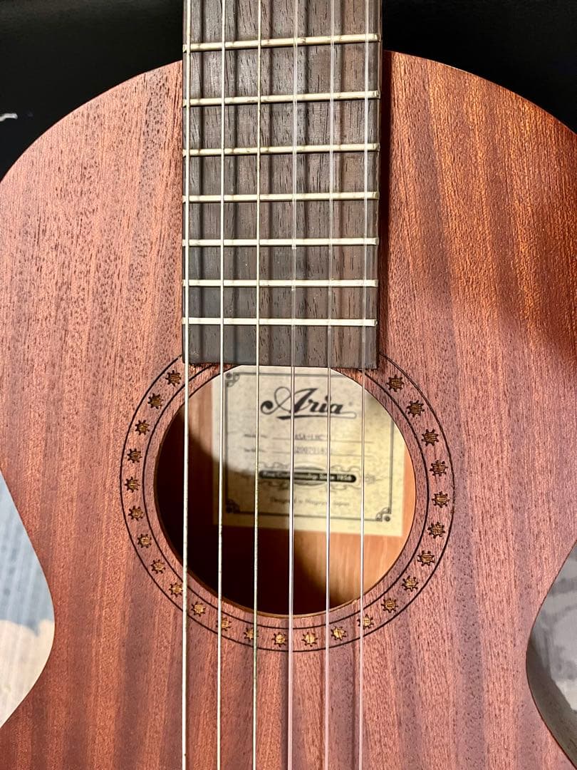 ★最終値下げ★【美品】アリア　ミニギター ASA-18C N ソフトケース付