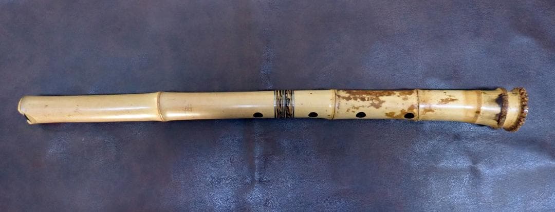 尺八 中西竹峯氏作 秀峯銘 琴古流 一尺九寸 長さ58cm 銀三線籐巻き