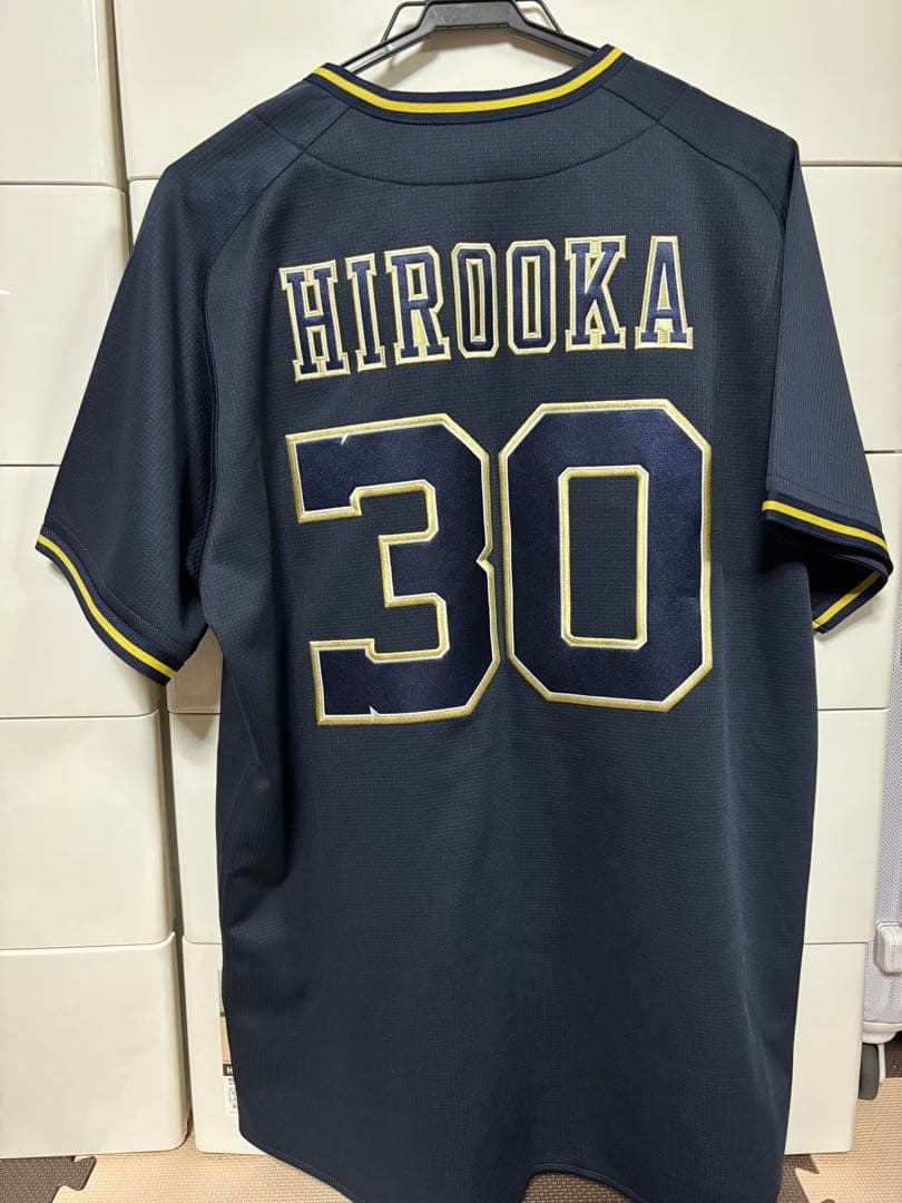 廣岡大志ビジターユニフォーム