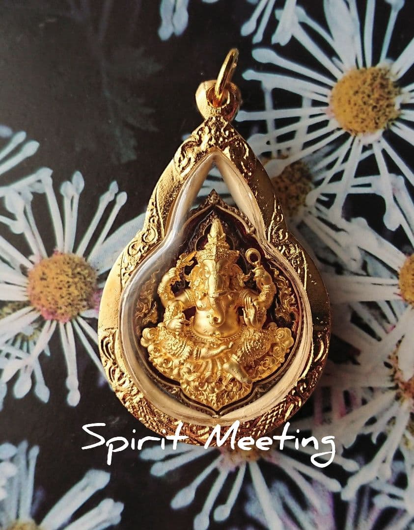 ルアンポーグン師の祝福　成功の神ガネーシャの芸術お守りB  プラクルアン　成功