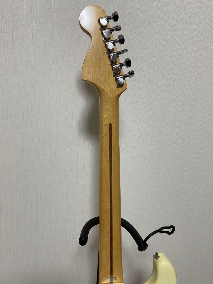 FENDER JAPAN st72ストラトキャスタ