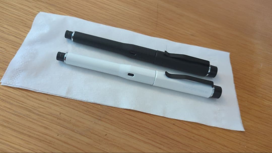 クルトガダイブ　黒「か」白　塗装