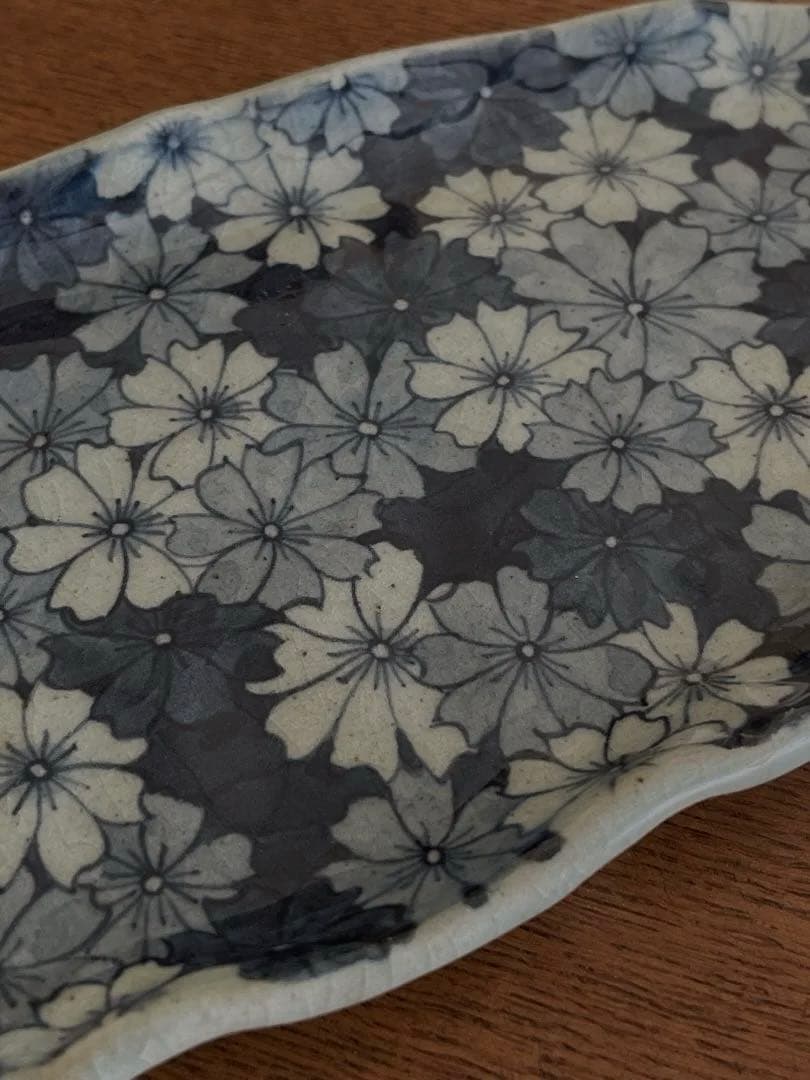 ⬇️辻修窯　⭐︎ コスモスがいっぱい　秋桜　有田焼