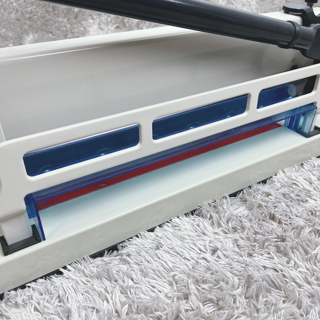 ダイシン商業　業務用　ペーパーカッター DS-858A4 17kg 裁断機