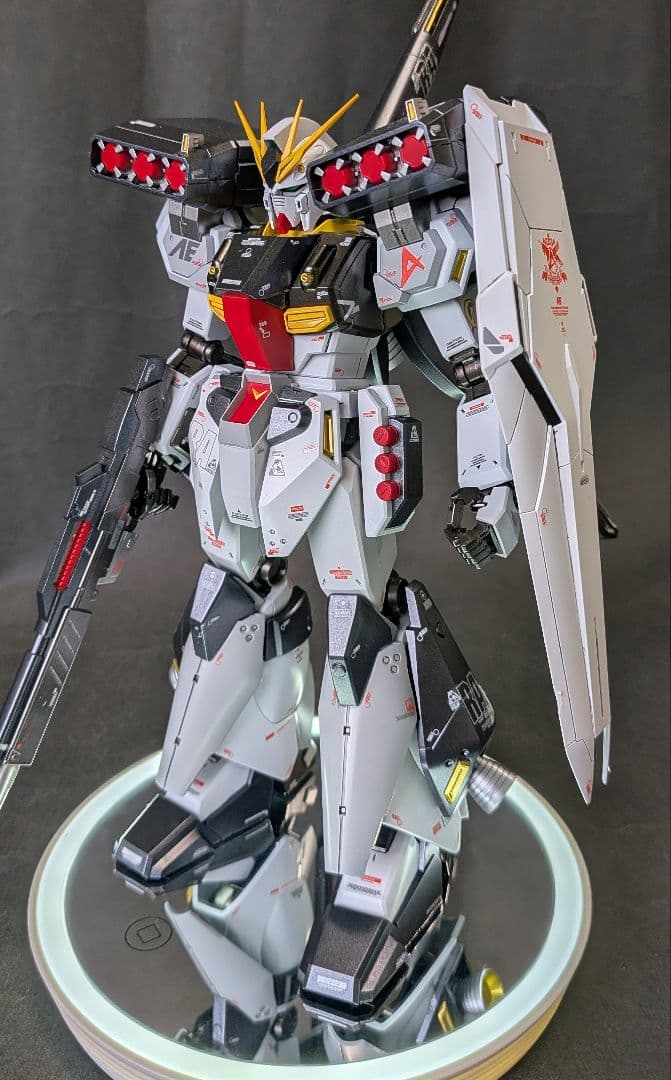MG アムロ・レイ専用スタークジェガン（νガンダムカラー）全塗装完成品