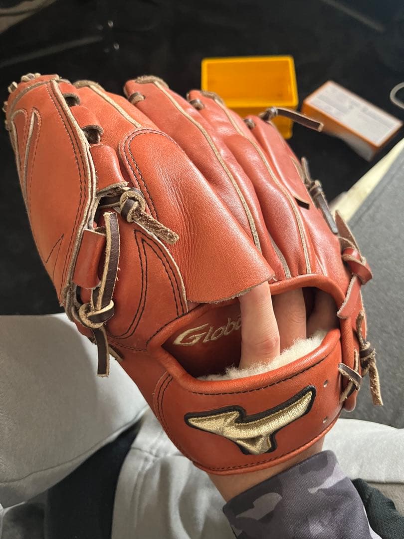 グローブ使用期間1ヶ月 ほぼ新品 欠陥なし