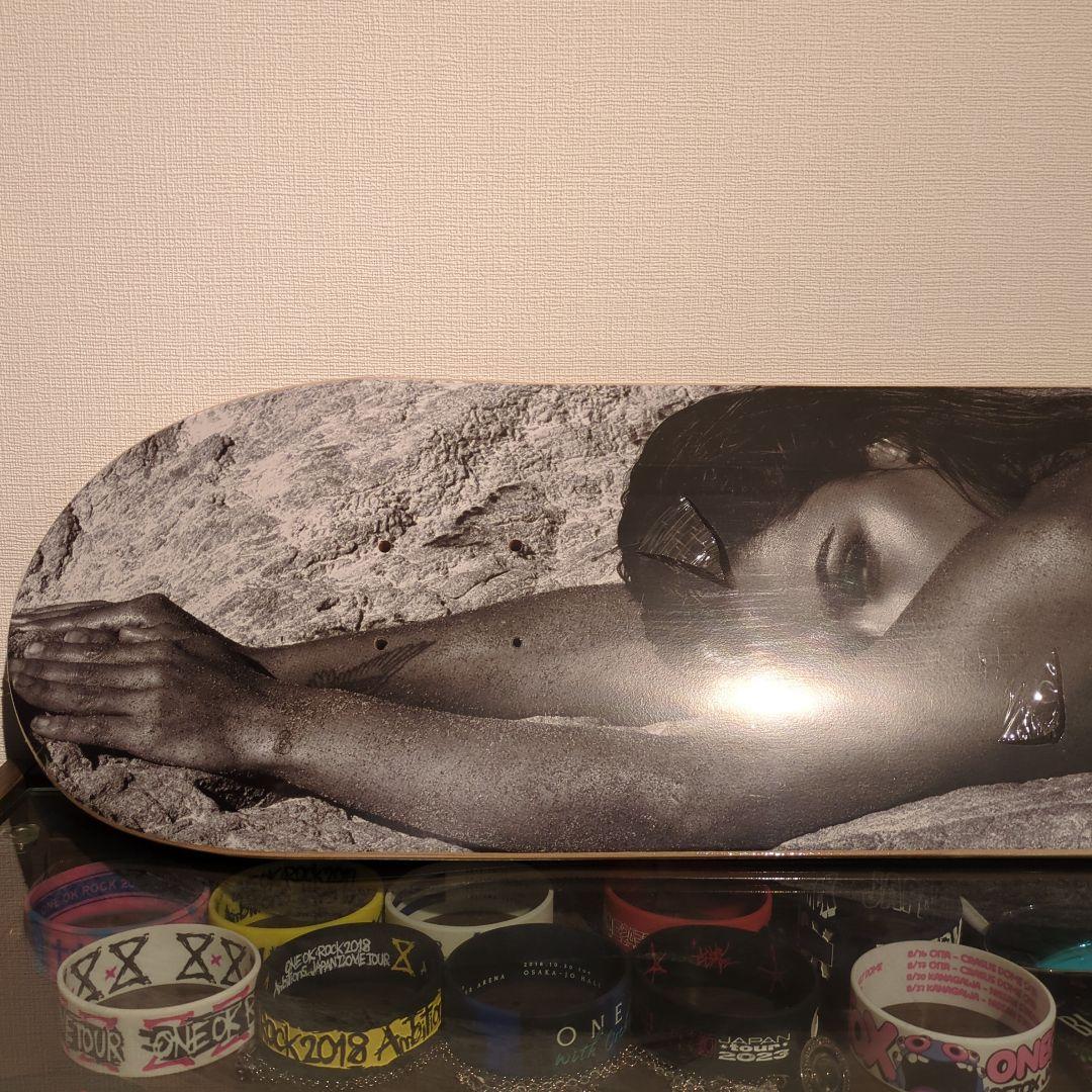 V/SUAL スケボーデッキ