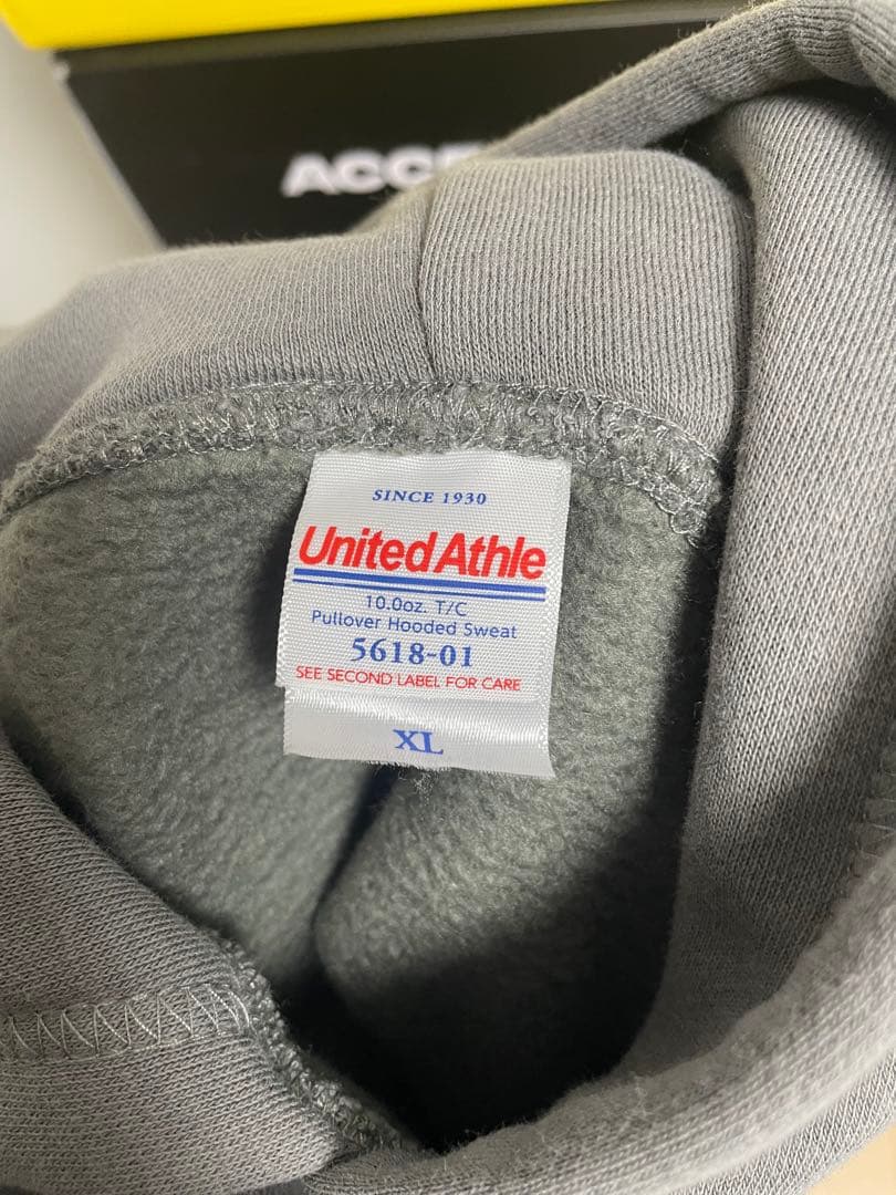 MONOEYES グレー XL フーディー