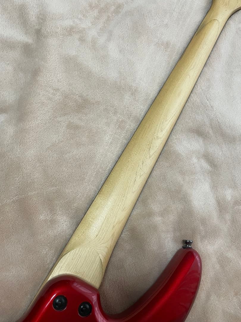 エレクトリックベース　アイバニーズGio 新品弦に交換済み。