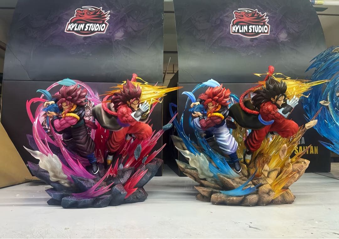 ドラゴンボール　ゴジータとベジットスーパーサイヤ人4　ガレージキッド　フィギュア