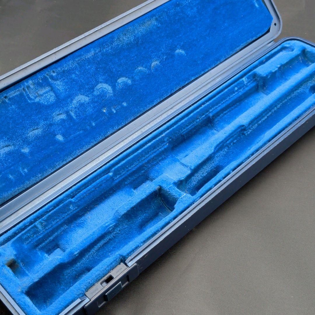 フルート　調整済　美品　ヤマハYFL211S（Eメカ.銀メッキ仕様）