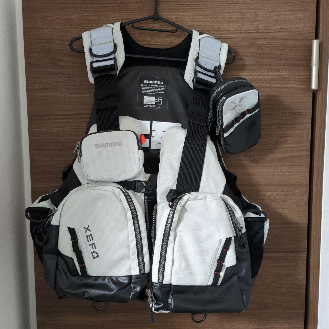 SHIMANO XEFO フィッシングベスト ホワイト/ブラック