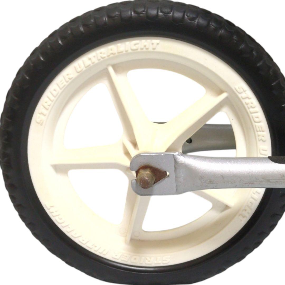 STRIDER プロ 12インチ スタンド 予備サドル プレート プレート 銀色