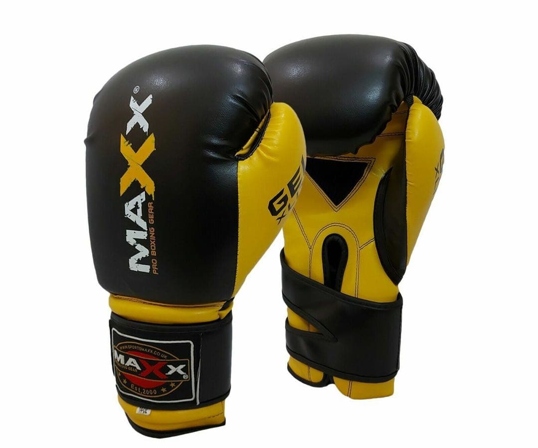 希少イギリスの格闘技ブランドボクシングキックムエタイグローブ 黒/黄8オンスoz