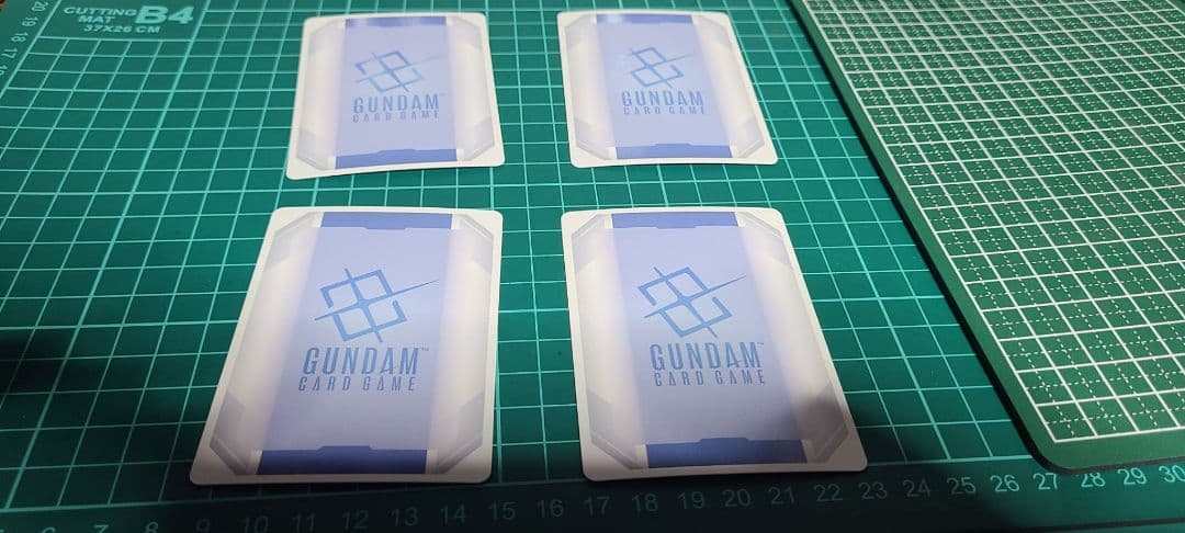 ガンダムカードゲーム　ザクII（シャア・アズナブル機）　パラレル他7枚セット