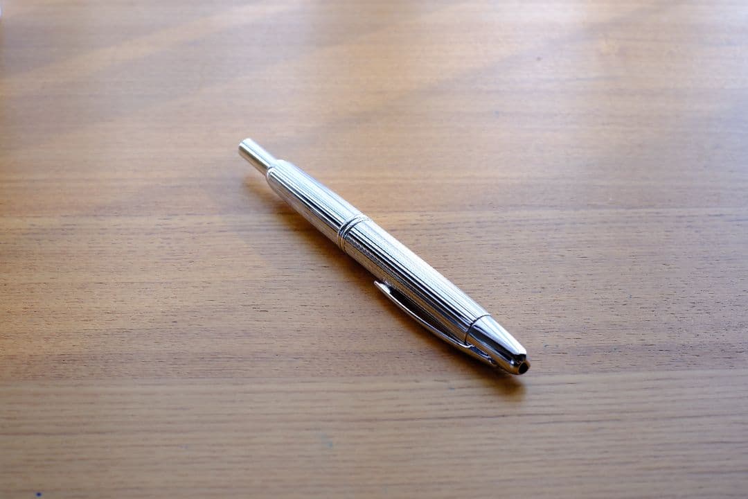 PILOT　キャップレス　ストライプ　箱付き　付属品付き　完品　万年筆　ニブF