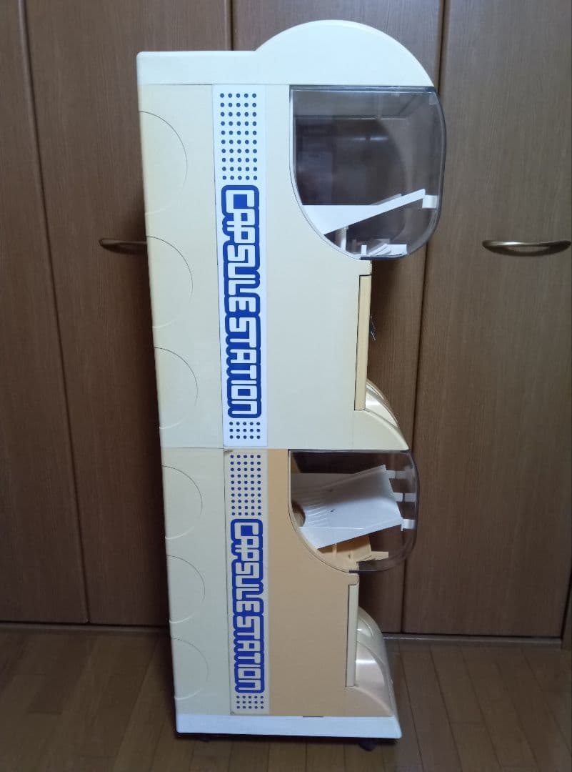 【鍵付】ガチャガチャ　本体　カプセルステーション　スリムボーイ　ユージン　筐体