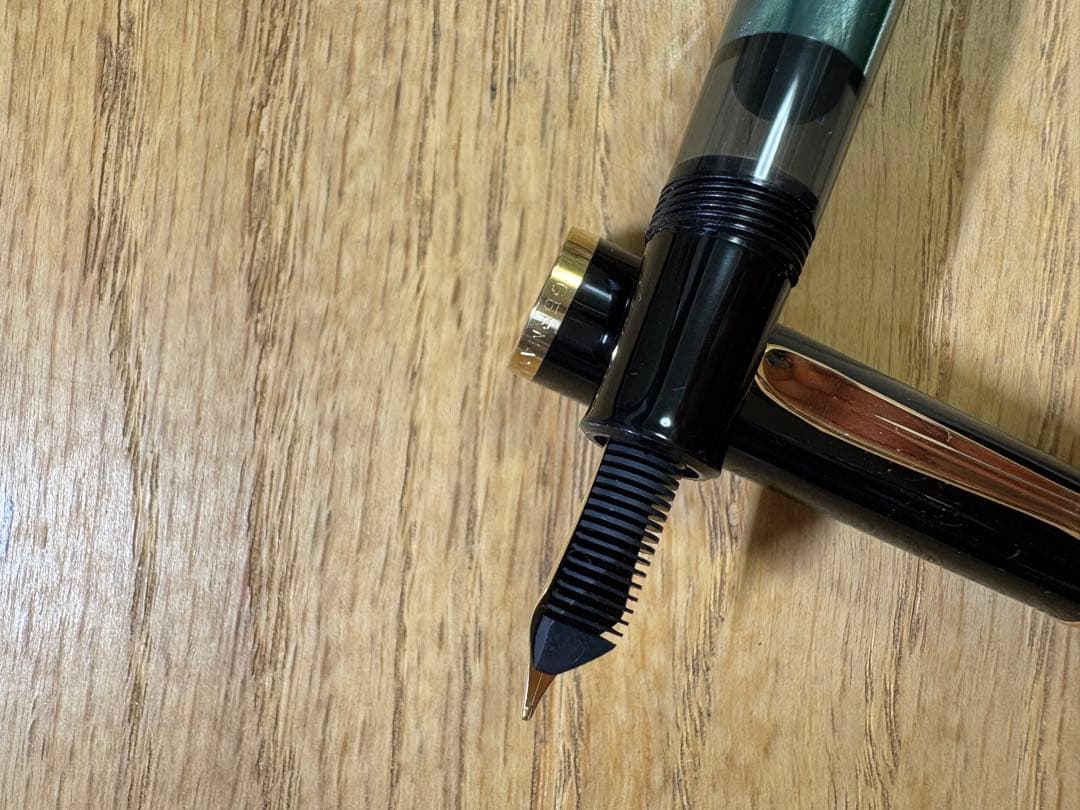 万年筆　Pelikan　ペリカン　GV300