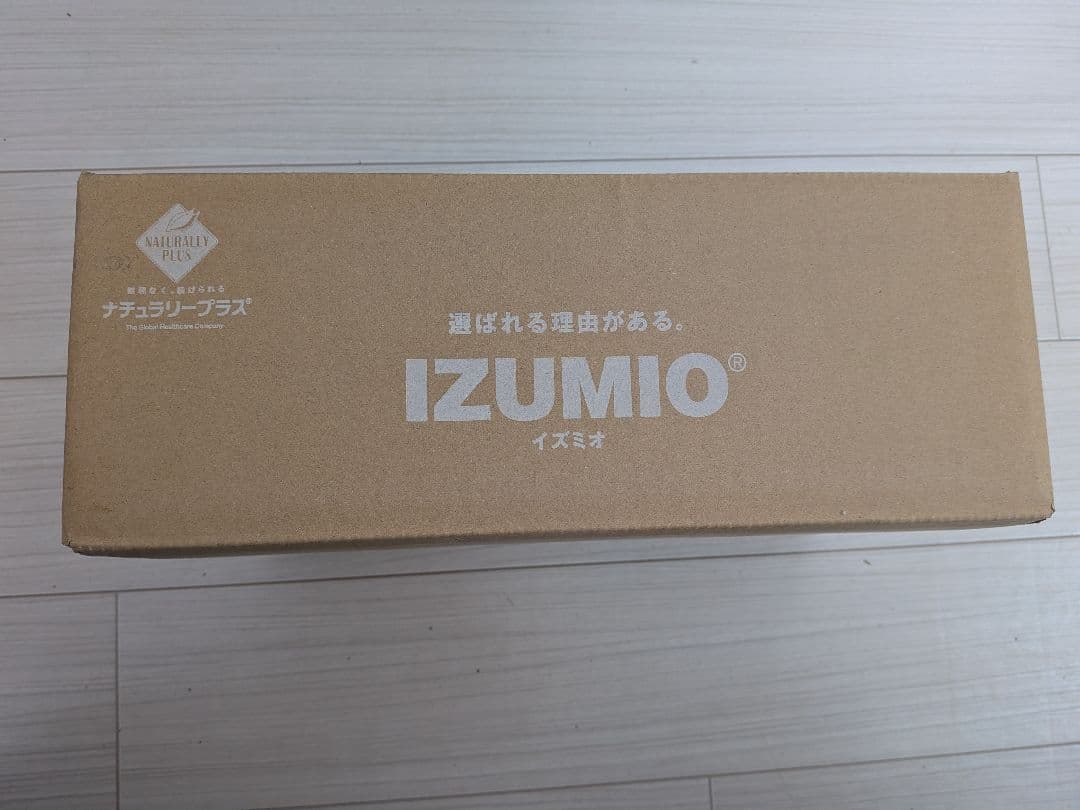 IZUMIO ミネラルウォーター 200ml×30袋