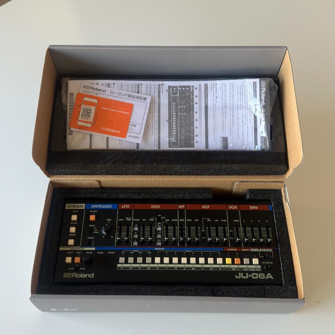 鍵盤楽器 Roland Boutique JU-06A