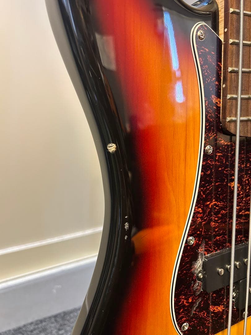 フォトジェニック　エレキベース サンバースト