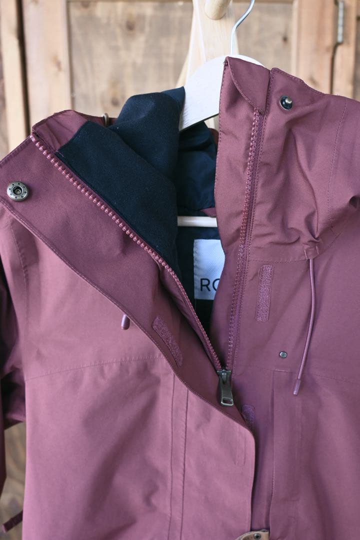 2026/2/13クリーニング済　ROXY GORE-TEXスノーボードウェア