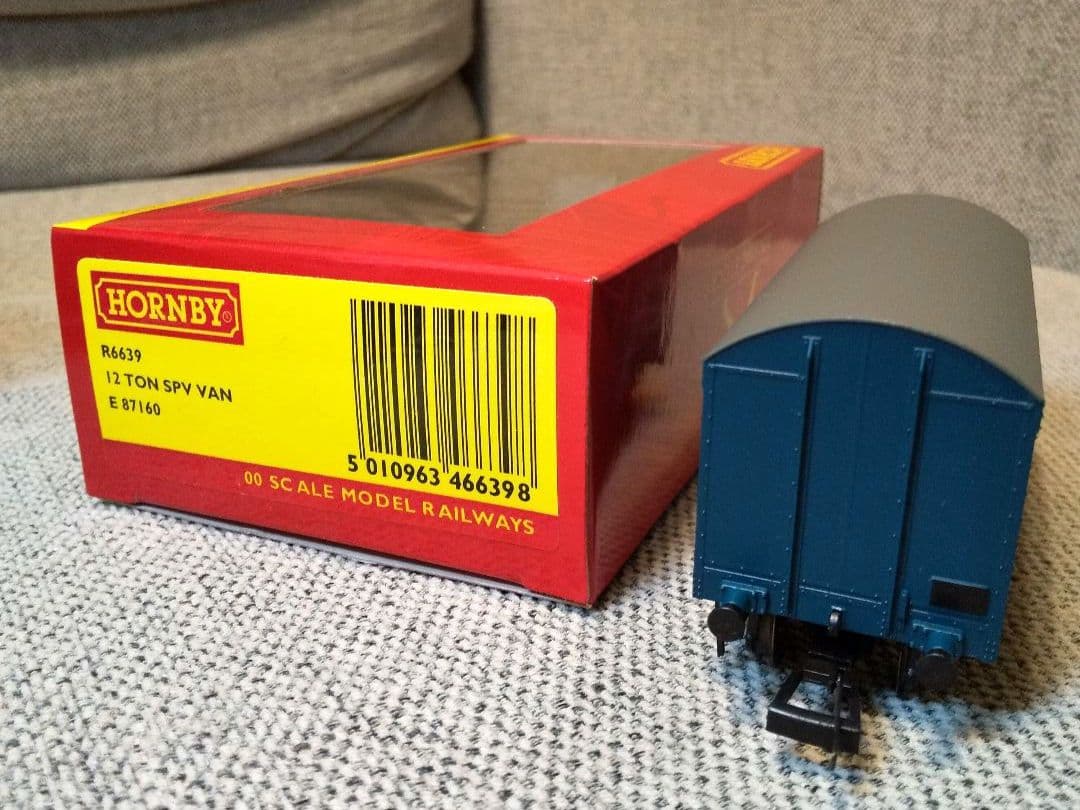 ホーンビー　OOゲージ　1970年代イギリス型車両（2両）