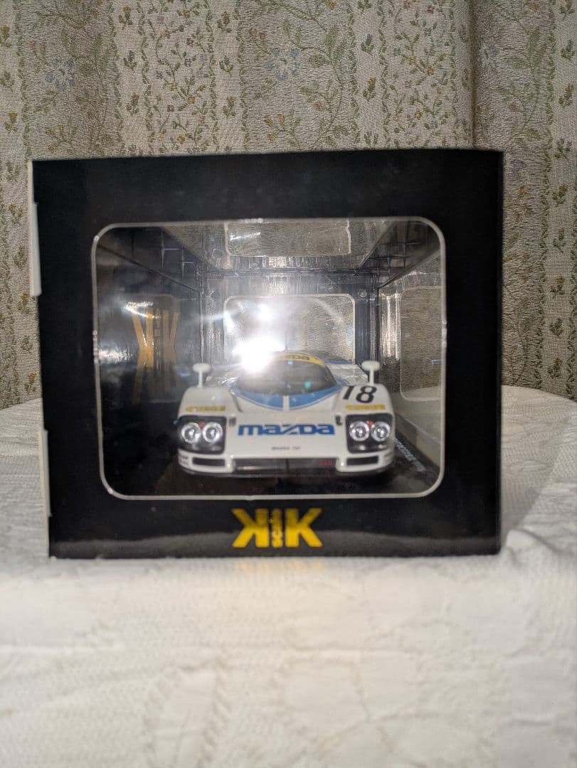 Mazda 787B 1/18 ミニカー