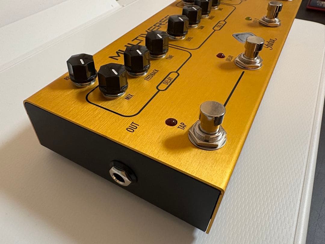 MULTIVERSE ギターエフェクター（ACアダプター付属）