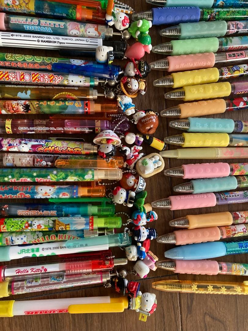 ご当地キティ　ボールペンセット 81本