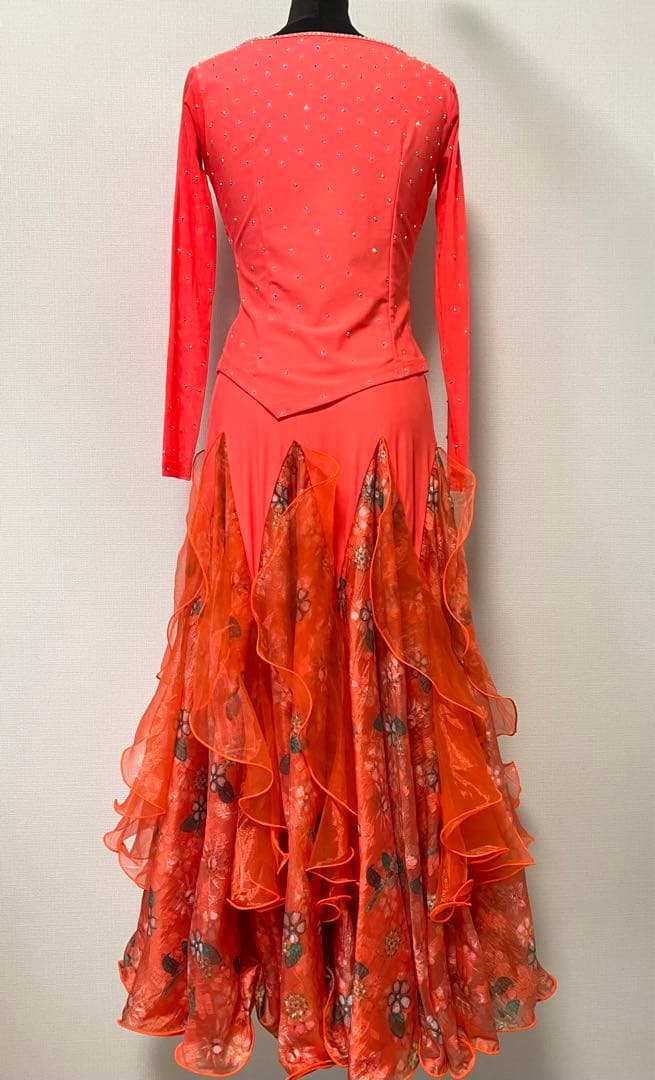 社交ダンス　上下セット　アンサンブル レッスン　オレンジ　蛍光色　フルボリューム