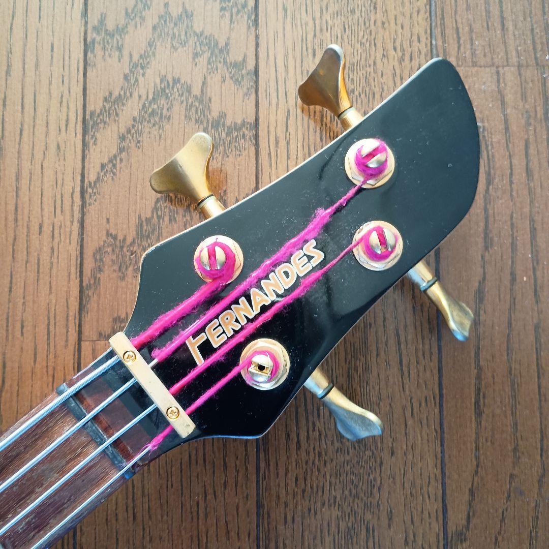 キルトメイプル　FERNANDES エレキベース レッド