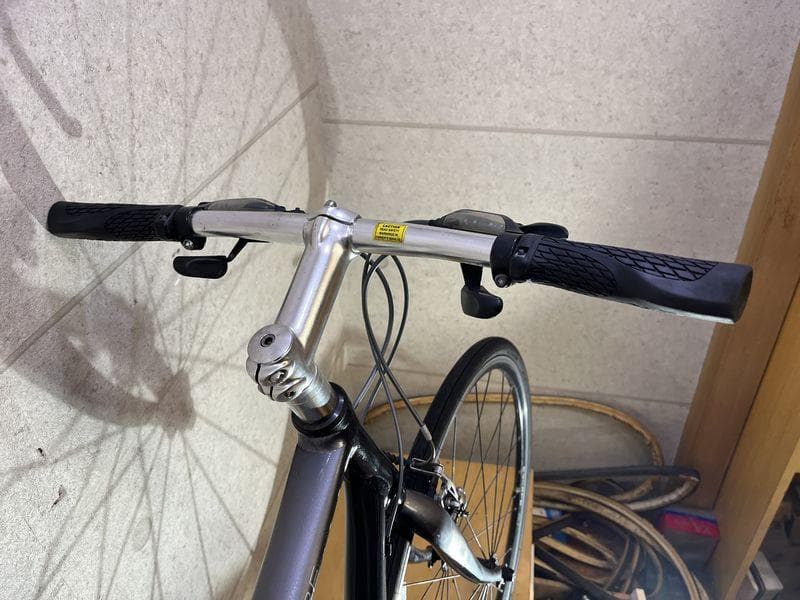 GIANT ESCAPE R3 クロスバイク sizeM　ブルーカラー