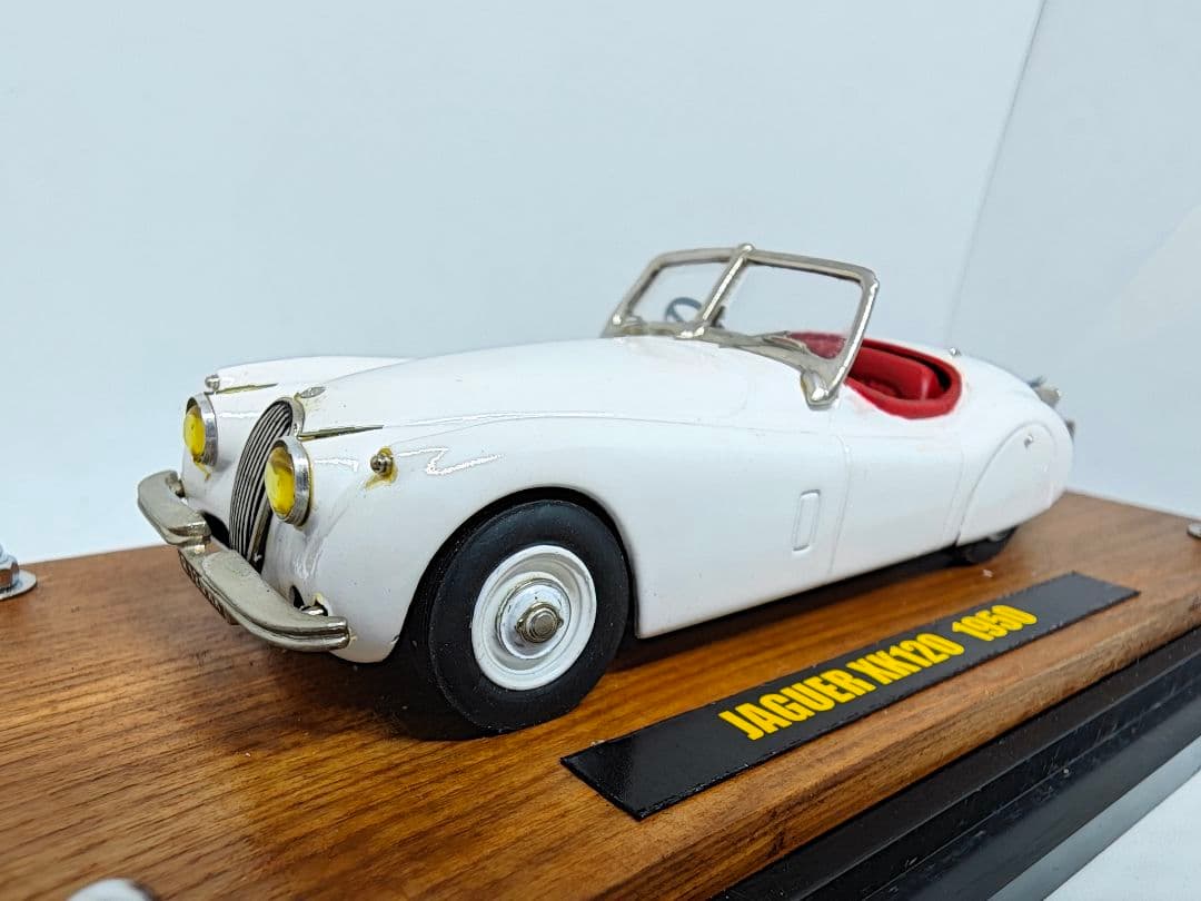 ハンドメイドモデル 1/43 JAGUAR XK120 1950 ホワイト