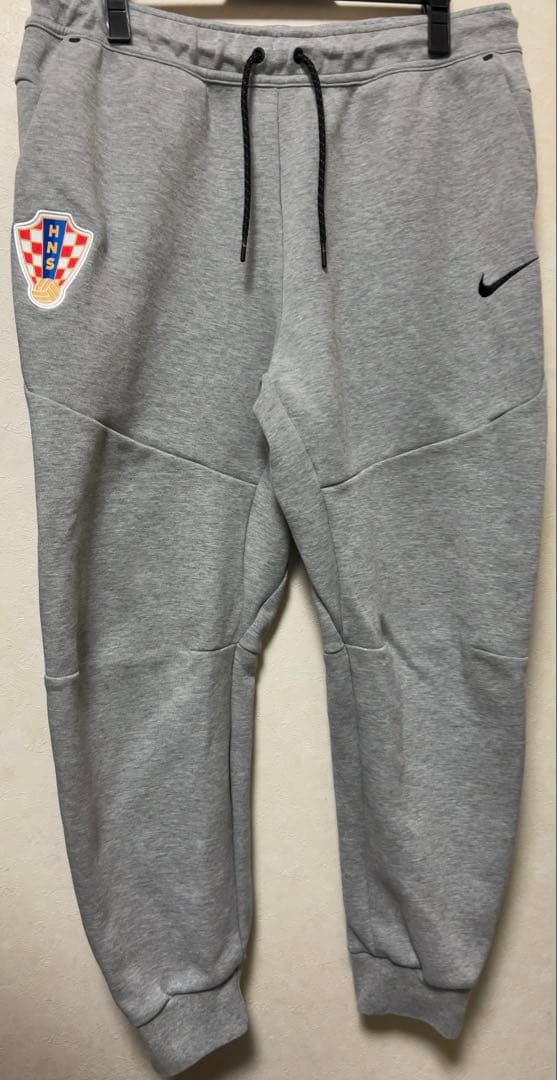 NIKE テックフリース ジョガーパンツ クロアチア代表　海外Lサイズ