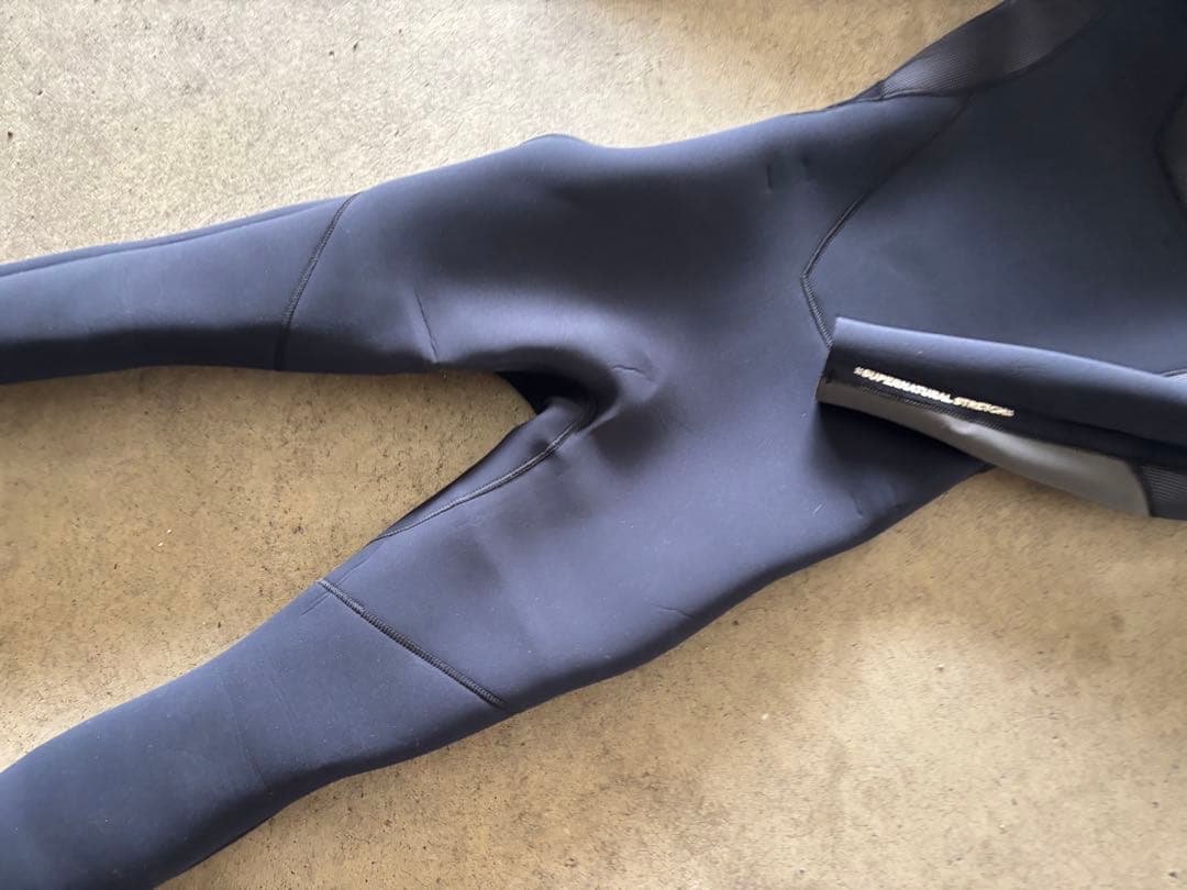 ★美品・日本製・お洒落★ビラボン　フルスーツ　ウエットスーツ　サーフィン