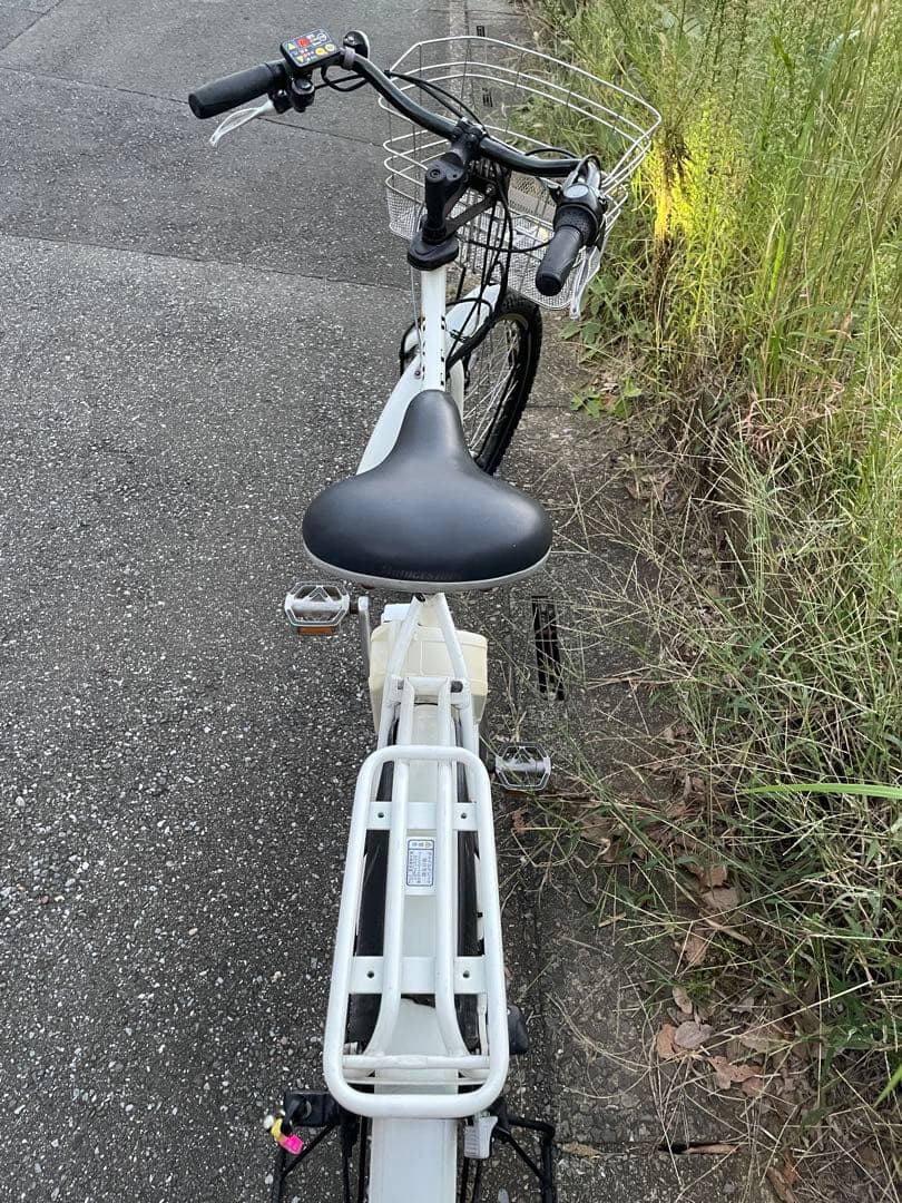 【送料込み】オシャレな白で快速　アシスト領域拡大化もサポート　整備済　埼玉上尾