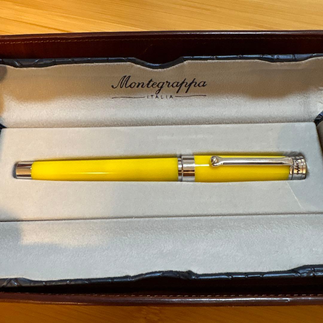 【廃盤・未使用】モンテグラッパ 万年筆 パローラ イエロー 字幅[F]