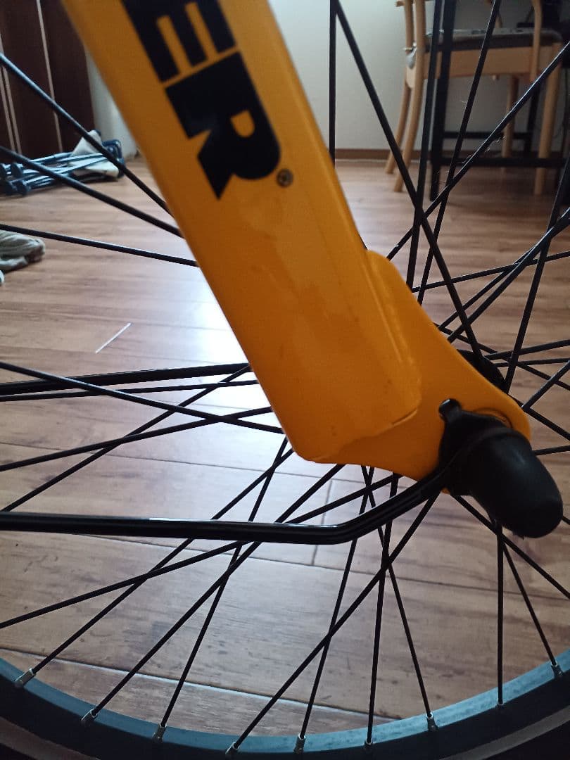 HUMMER　折りたたみ自転車　イエロー　20インチ　6段変速ギア　ジャンク