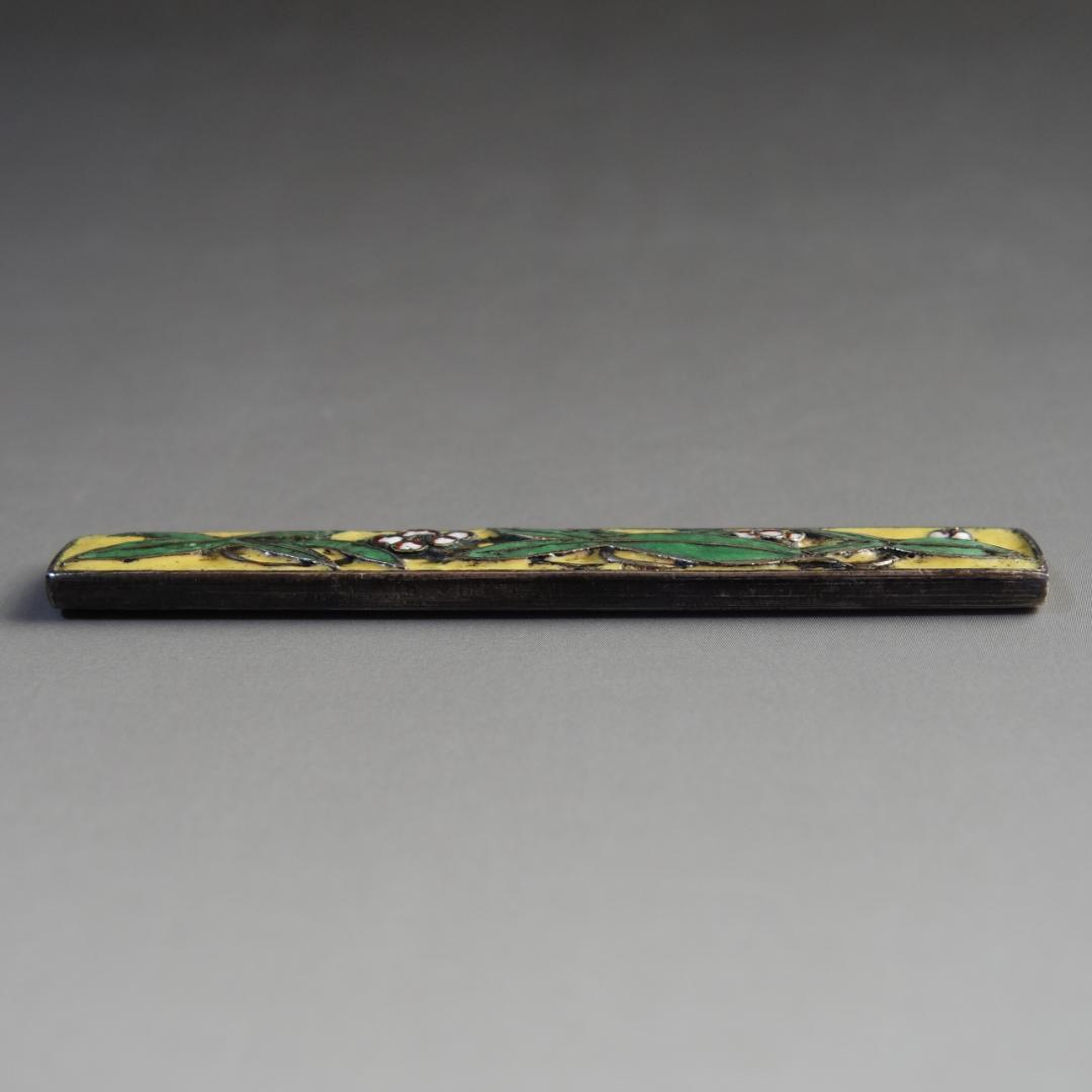 【沢潟梅花図小柄 銀地 七宝焼】 鍔 鐔 小柄 刀装具 骨董 アンティーク