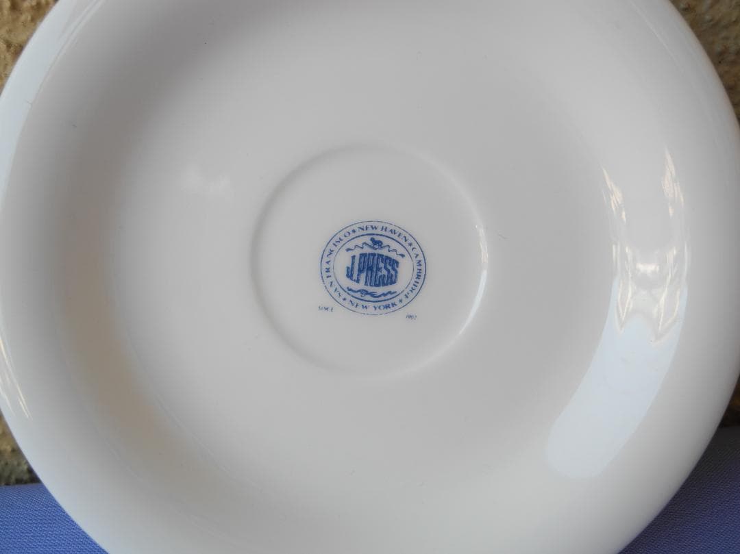 J.PRESS/ジェイプレスのブランドポップと カップ＆ソーサーセット