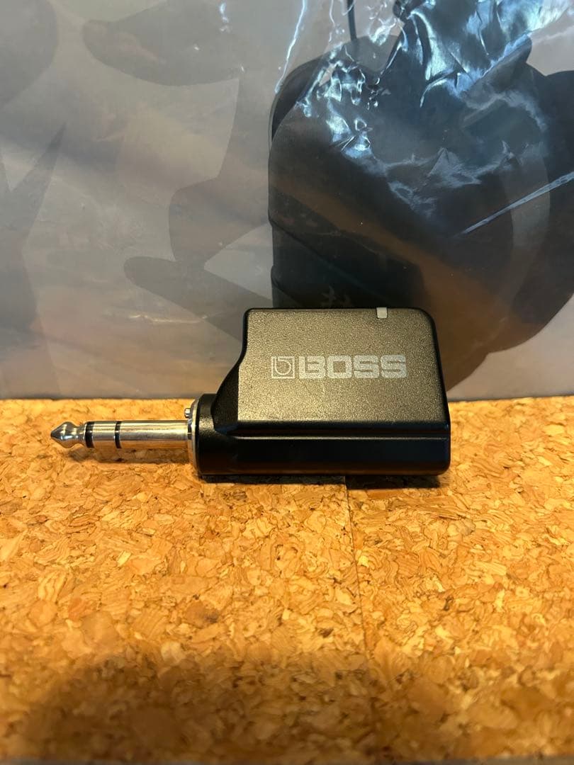 試聴機　BOSS WAZA-AIR BASS ヘッドフォン