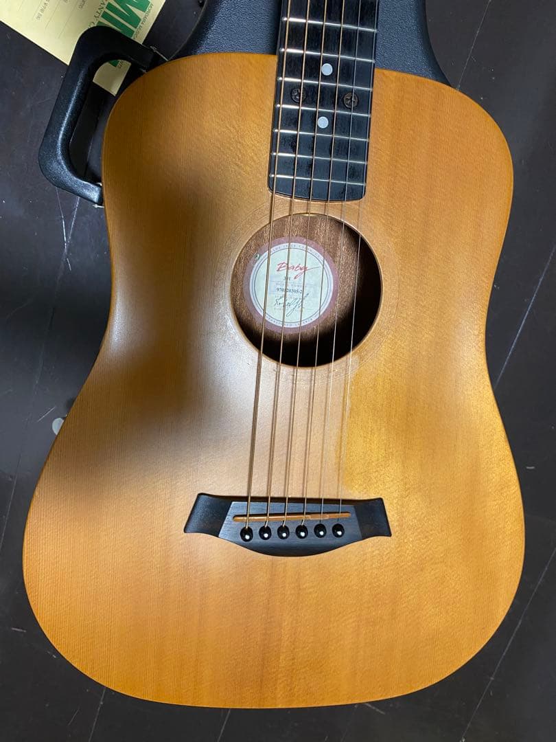 アコースティックギター　Taylor