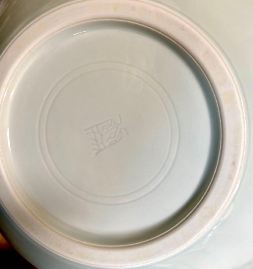 砥部焼 八瑞窯　白磁細口飾瓶 ／ 飾り壺 置物