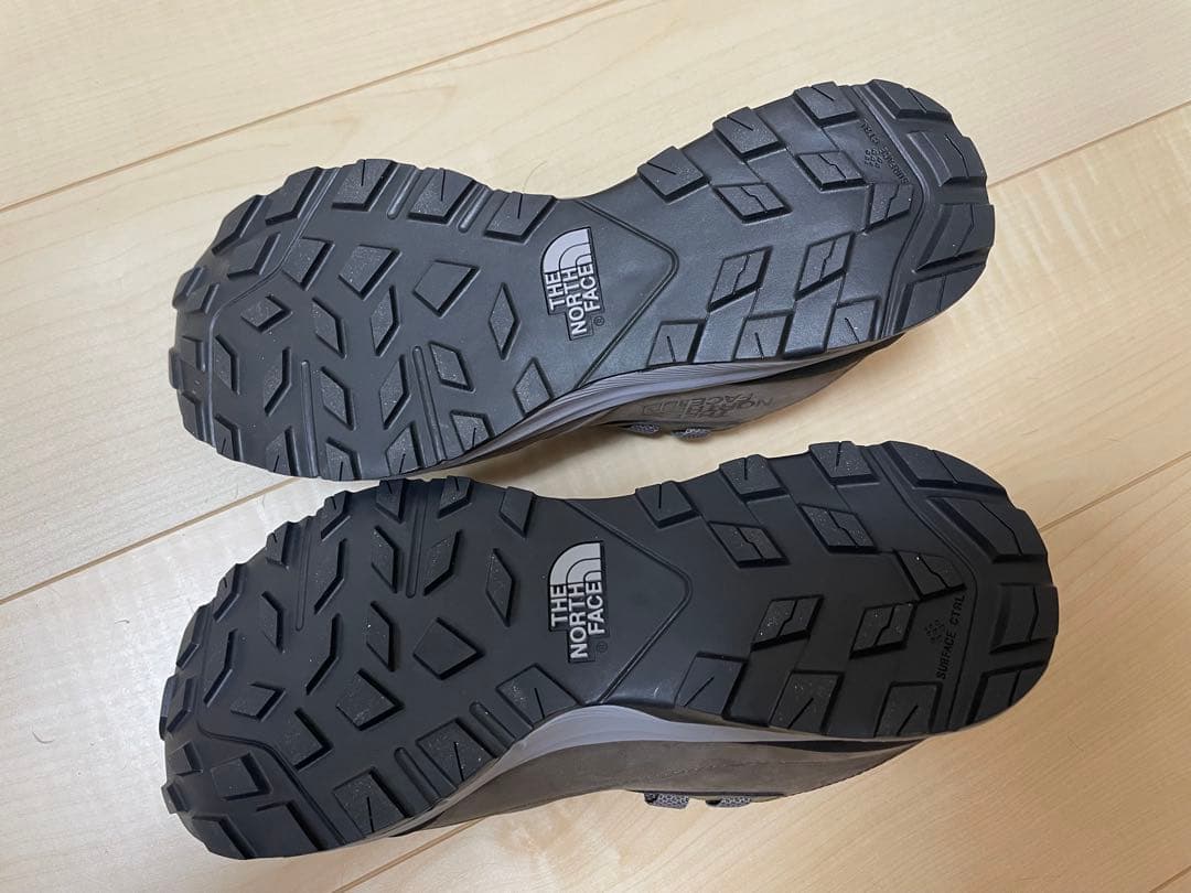 【新品未使用】ノースフェイス　シューズ