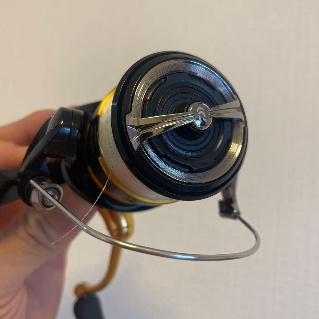 23レガリスLT2500S-XH　スピニングリール　レブロス　カルディア　レグザ