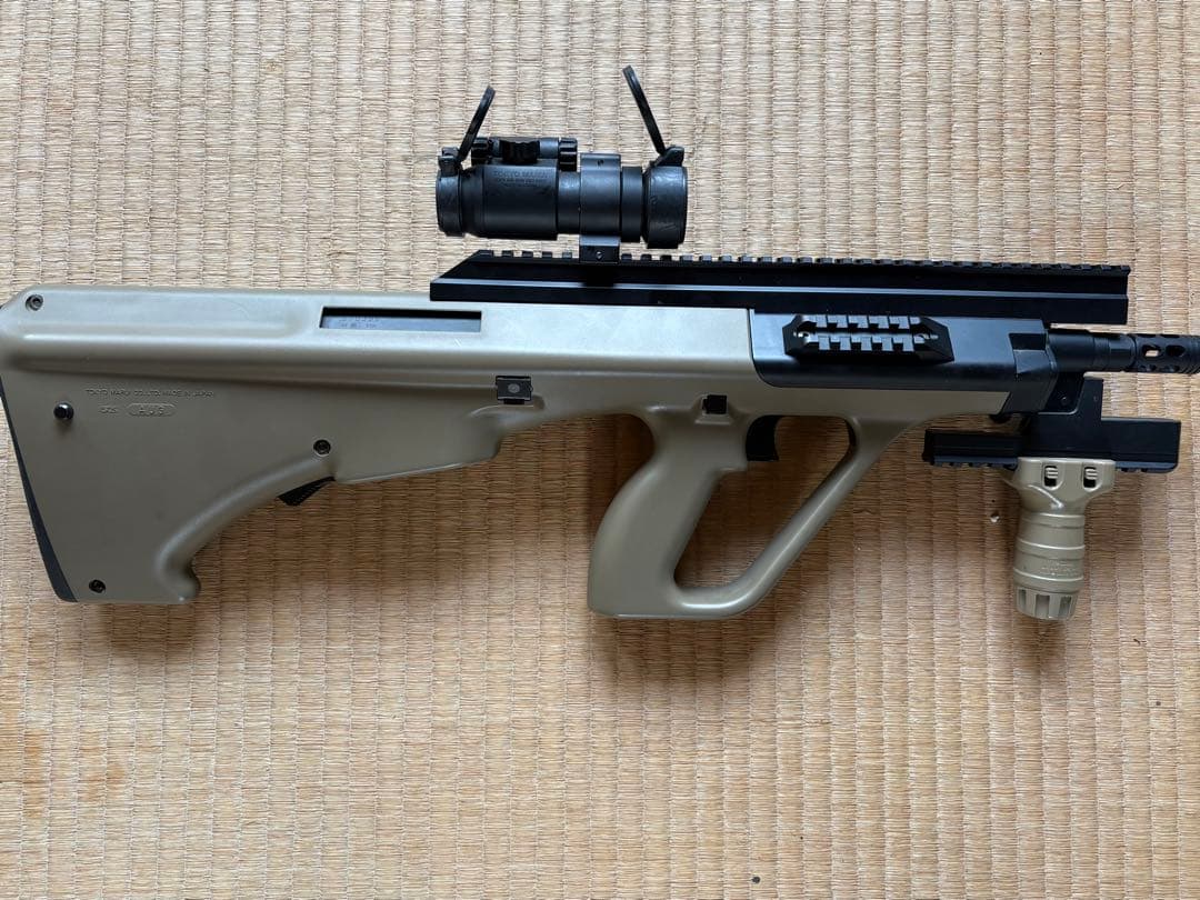 B*K様 早い者勝ち　東京マルイ　ステアーAUG ドットサイト スリング付　最終