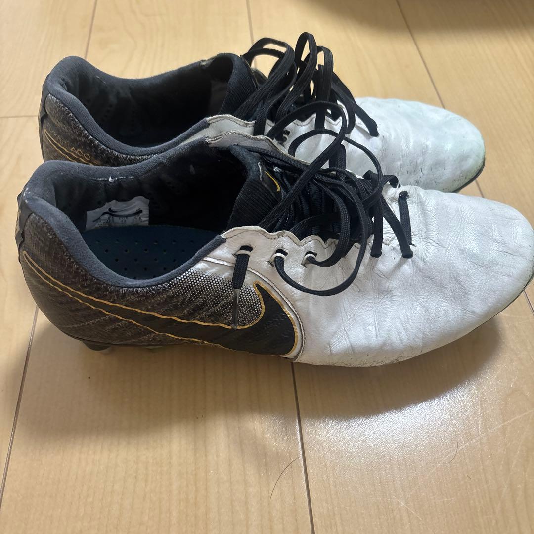 Nike サッカーシューズ ホワイト/ブラック sg